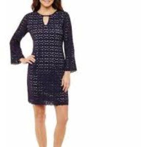 NWT Ronni Nicole Medallion Lace Sheath Dress
